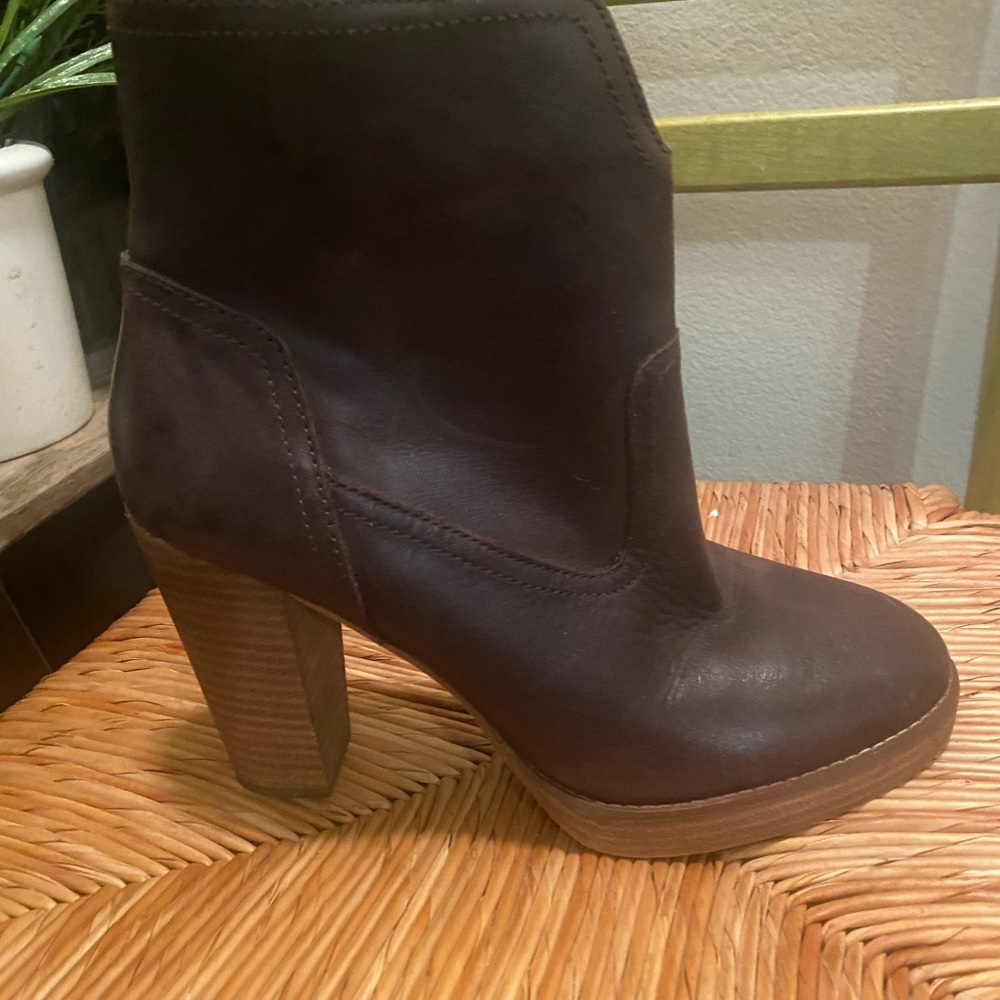 Practically New - image 3